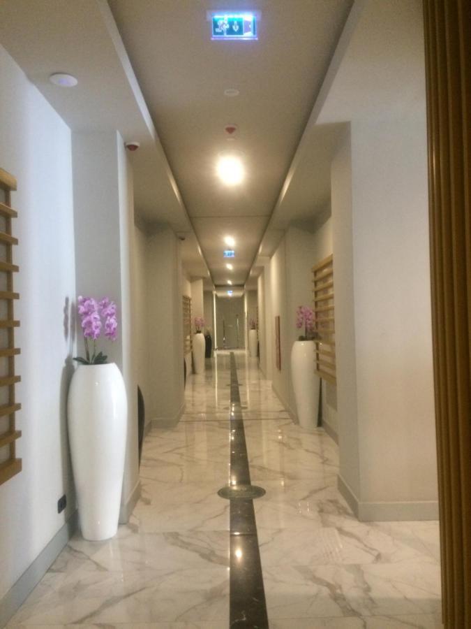 Orbi Сity Sunny Apartments High Floor Batumi Exterior photo